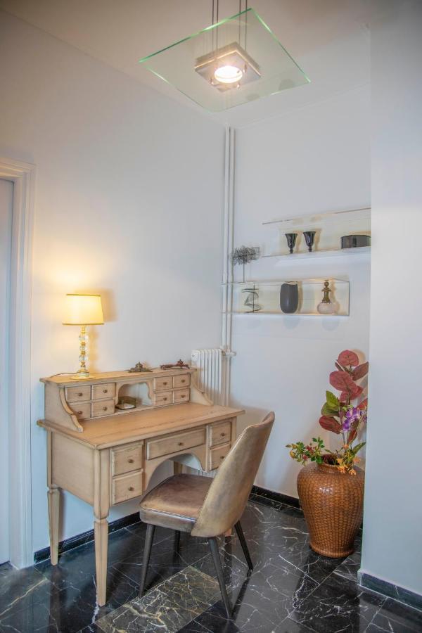Konstantinos Stylish Brand New Apt In The Heart Of אתונה מראה חיצוני תמונה