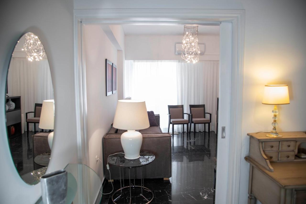 Konstantinos Stylish Brand New Apt In The Heart Of אתונה מראה חיצוני תמונה